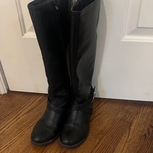 Black Women's Knee-High Boots